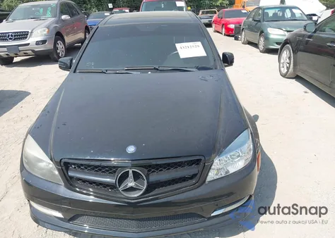 2011 Mercedes-Benz C 300 Sport 4Matic из США, поврежденный, VIN WDDGF8BB6BR163394